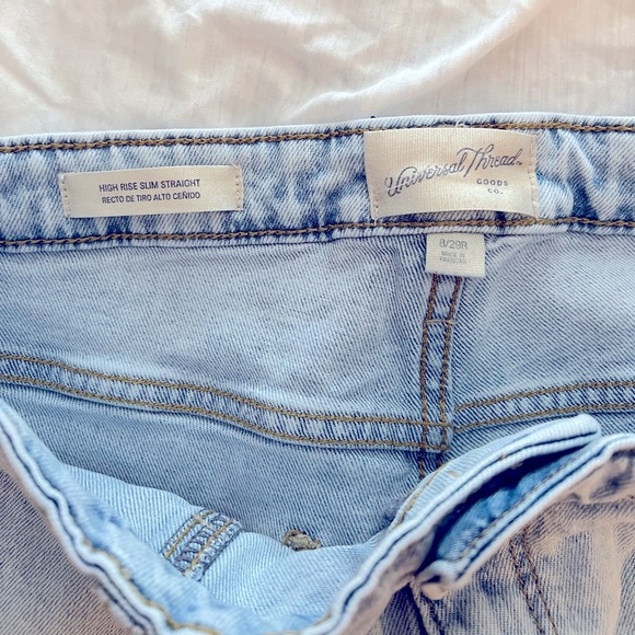 Universal Thread Jeans - Picture 2 of 3